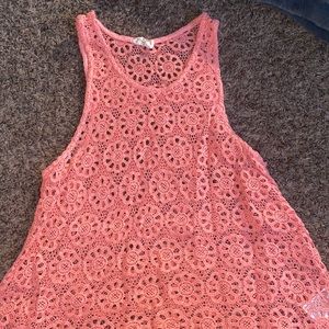 Womens top perfect for summer!💕